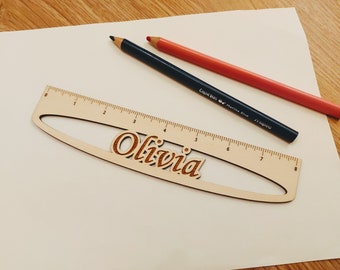 Regla de madera personalizada, regalo para niños, 8 pulgadas de largo hecha con tecnología láser