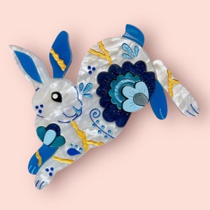 PORCELAIN ANIMALS COLLECTION -  White Marble Kintsugi Jumping Rabbit Acrylic Brooch