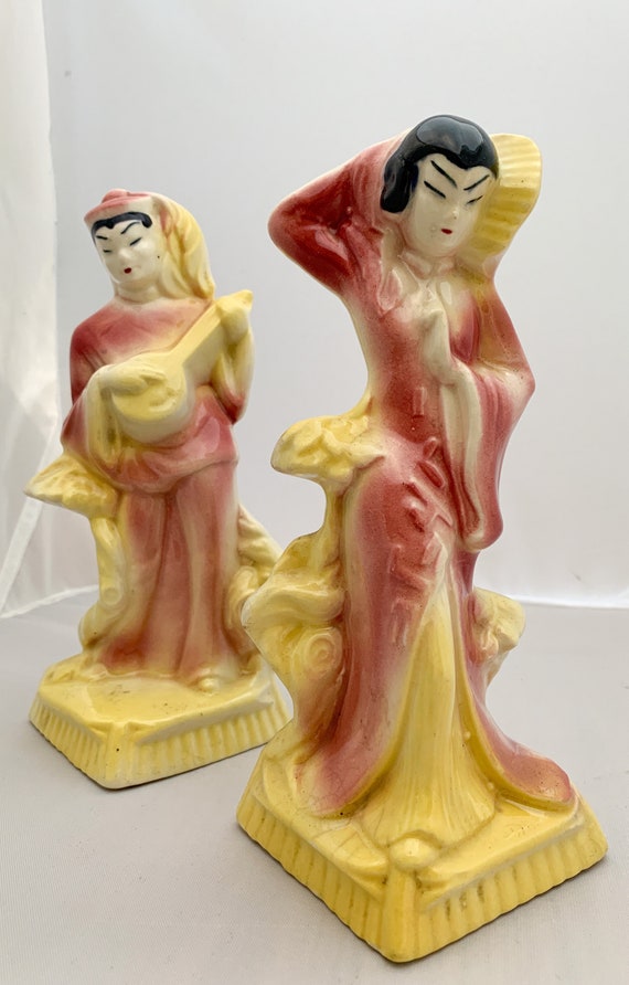 Vintage Pair Oriental Asian Figurine Ceramic Table Lamps Vintage Pair Oriental Asian Figurine, Chinese Figurine Lamps