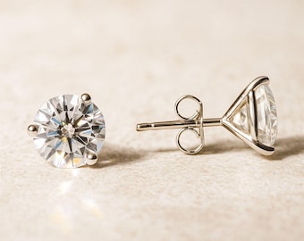 White Gold Lab Grown Diamond Stud Earrings – 3 Prong Martini Setting – IGI Certified
