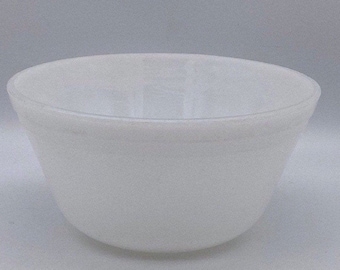 Vintage Federal Glass Company Milk Glass Mixing Bowl