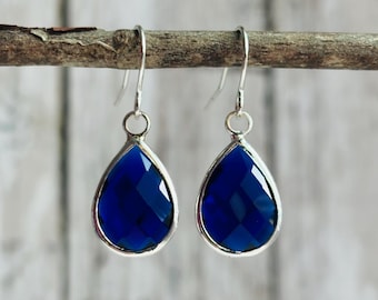 Blue Dangle Earrings / Silver Earrings / Small Dangle Earrings / Minimalist Earrings / Lightweight Earrings / Gift For Her