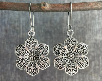 Flower Earrings / Boho Earrings / Silver Earrings / Flower Jewelry / Statement Earrings / Hippie Jewelry / Gift For Her