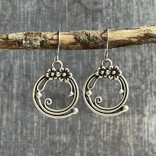 Small Flower Earrings / Silver Flower Earrings / Small Swirl Dangle Earrings / Boho Earrings / Hippie Earrings / Retro Earrings