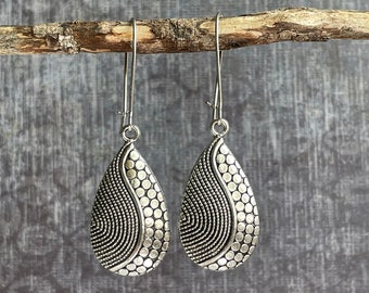 Boho Earrings / Silver Teardrop Earrings / Modern Earrings / Silver Boho Jewelry / Modern Jewelry / Earrings Gift