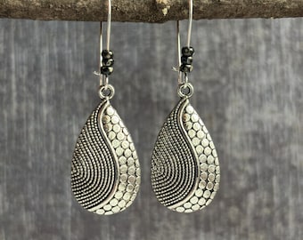 Boho Dangle Earrings / Long Silver Black Beaded Earrings / Boho Drop Earrings / Boho Jewelry / Modern Earrings / Gift For Her