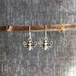 Tiny Silver Bee Earrings / Small Bee Dangle Earrings / Nature Earrings / Bee Jewelry / Insect Earrings / Minimalist Earrings