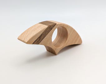 Buchseitenhalter aus Holz