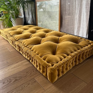 Coussin de sol français, coussins sur mesure de toutes tailles, coussins de banc, coussins pour embrasure de fenêtre.