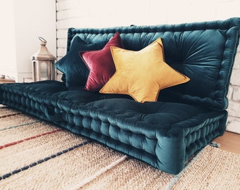 Zielona sofa podłogowa, siedzisko w stylu francuskim z oparciem, zagłówek, poduszka w stylu francuskim - VELVET