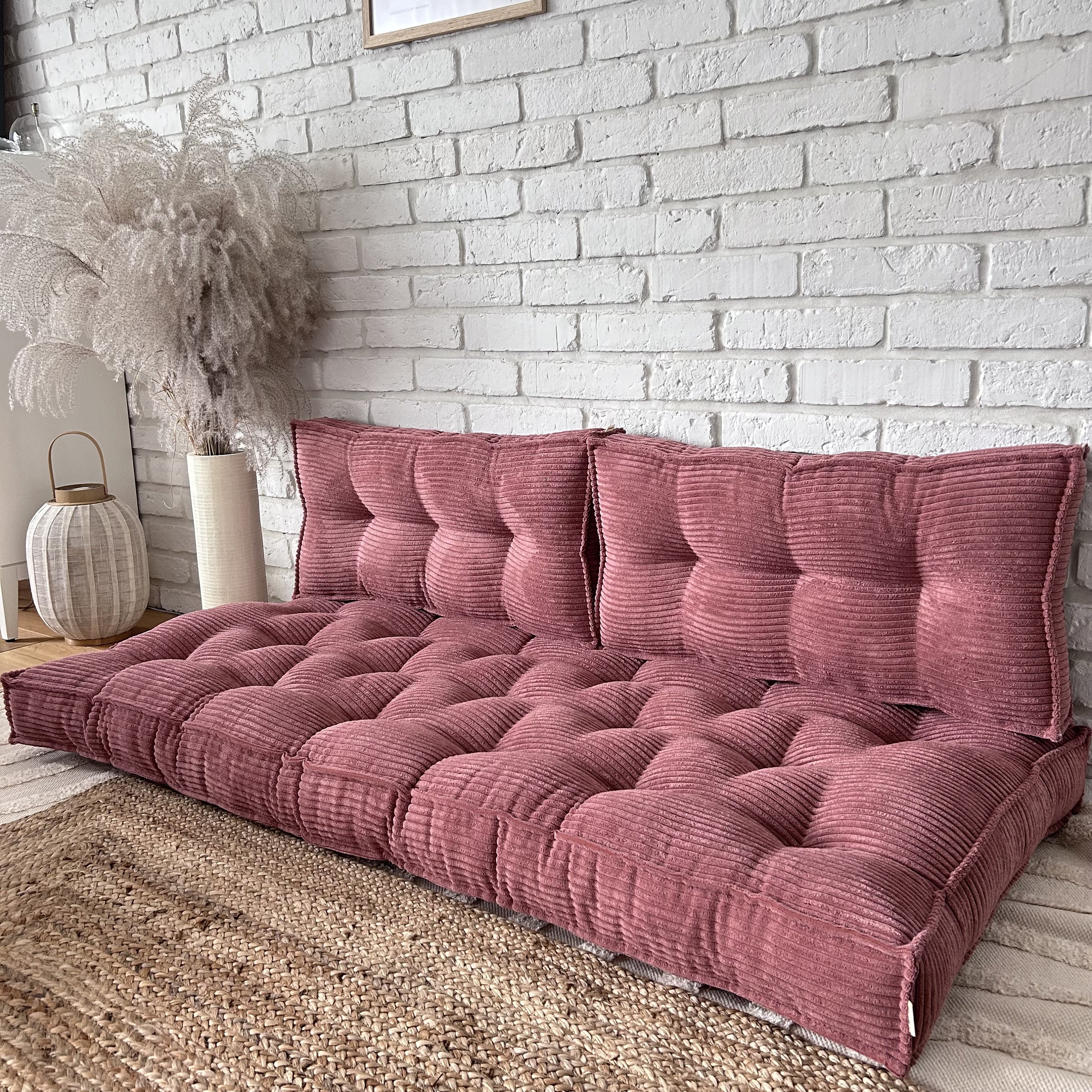 Cord-Bodenkissen, maßgefertigtes Bodensofa, Fensterkissen, Bankkissen, Leseecke, rosa Sofa