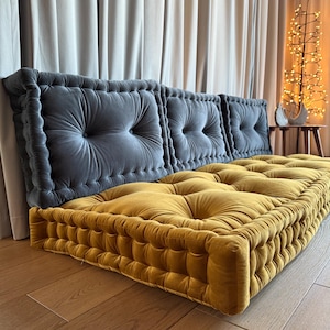 Coussin français en velours capitonné à la main, pour banc ou sol