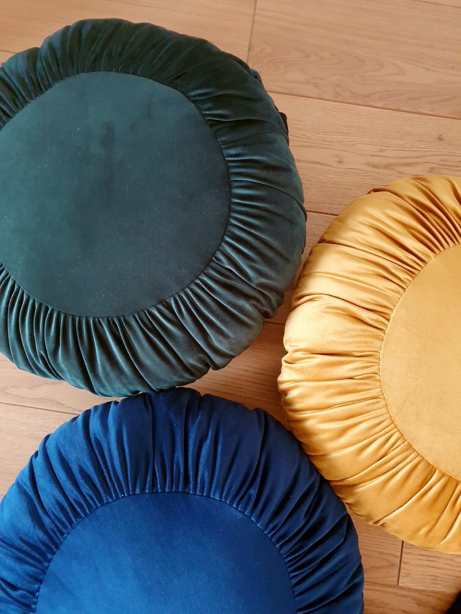 Round Green Velvet Floor Pouf Round Cushion/pouf Floor Cushion Etsy