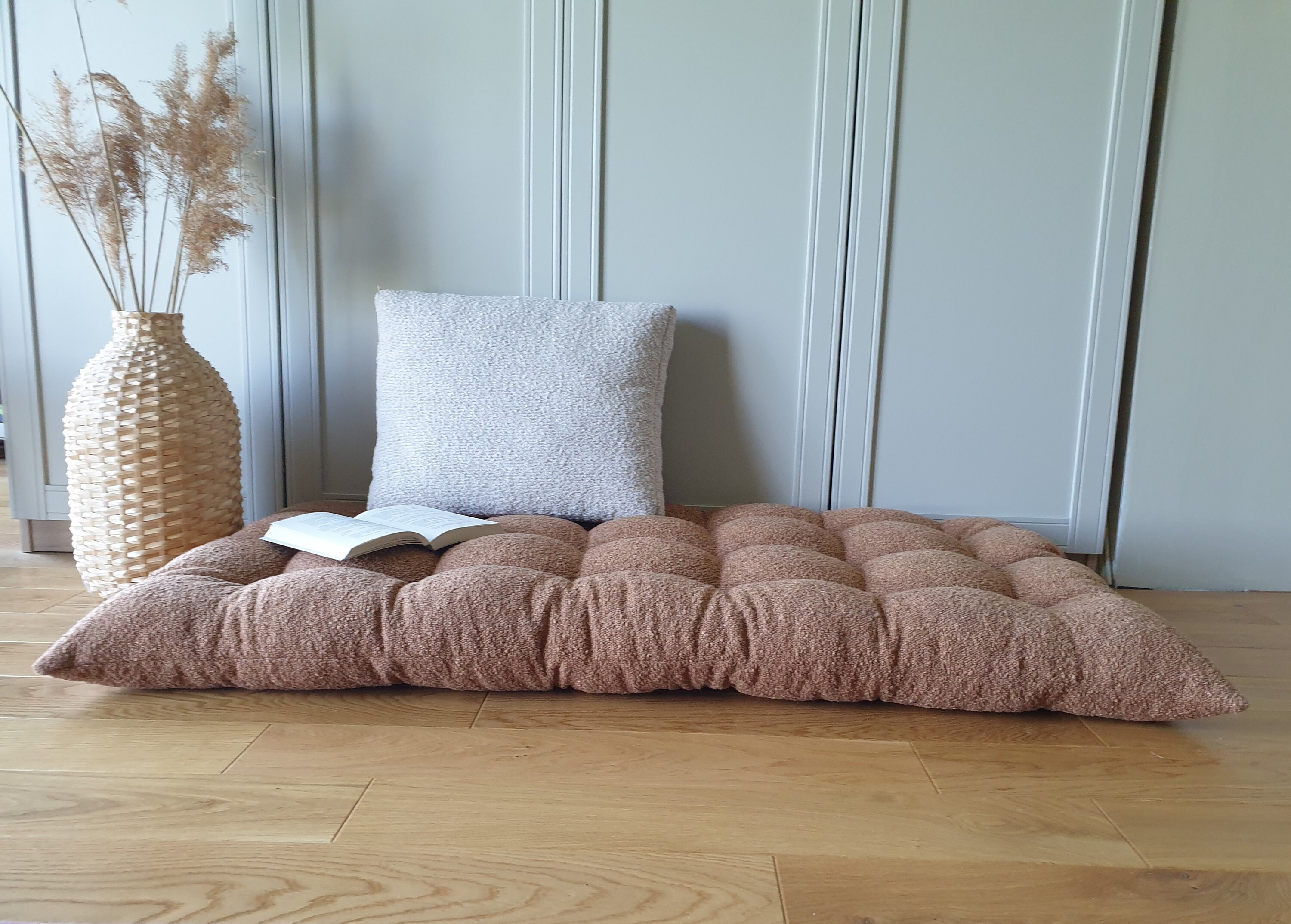 Boucle Floor Pillow, Reading Pillow, Floor Sofa, Play Mat, Seat, French  Mat, Boho Style Floor Pillow -  Israel