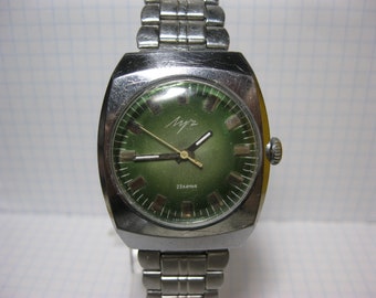 LUCH wristwatch Soviet Russian men's wristwatch USSR Kal 2209   lifestyle collection mechanical watches USSR