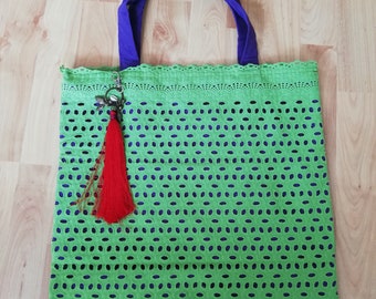 Sommertasche handgenäht - schön gefüttert - toller Stoff - türkis und grün zweifärbig - Umhängetasche mit schönen Details - Einkaufstasche