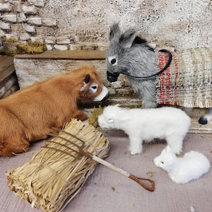 Donkey, ox, sheep, lamb - 4 nativity animals to 30 cm figures + hay bale, stable tools - narrative figure