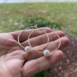 Solitaire Pearl Hoop Earrings, brides jewelry, wire wrapped hoops, pearl beads hoop earrings, big circle earrings, bride jewelry