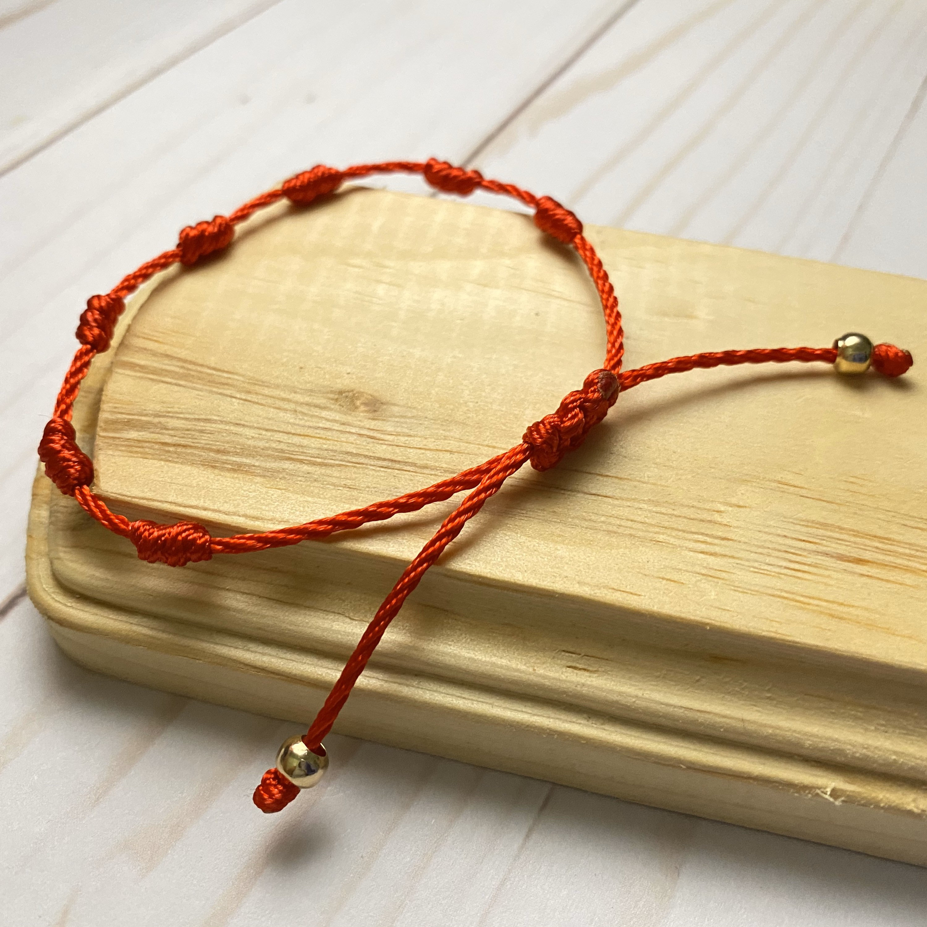 Bracelet Rouge à 7 Nœuds – Protection, Bonheur, Amitié – Cordon Kabbalistique Ajustable Unisexe, Spirituel