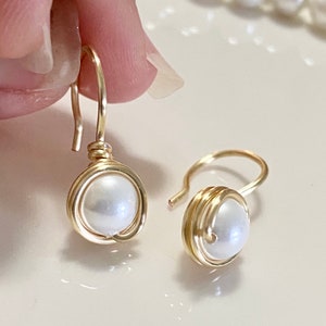 Pearl Dangle Earrings, wire wrapped pearl earrings, bridal gift, bridesmaid earrings, pearl drop earrings