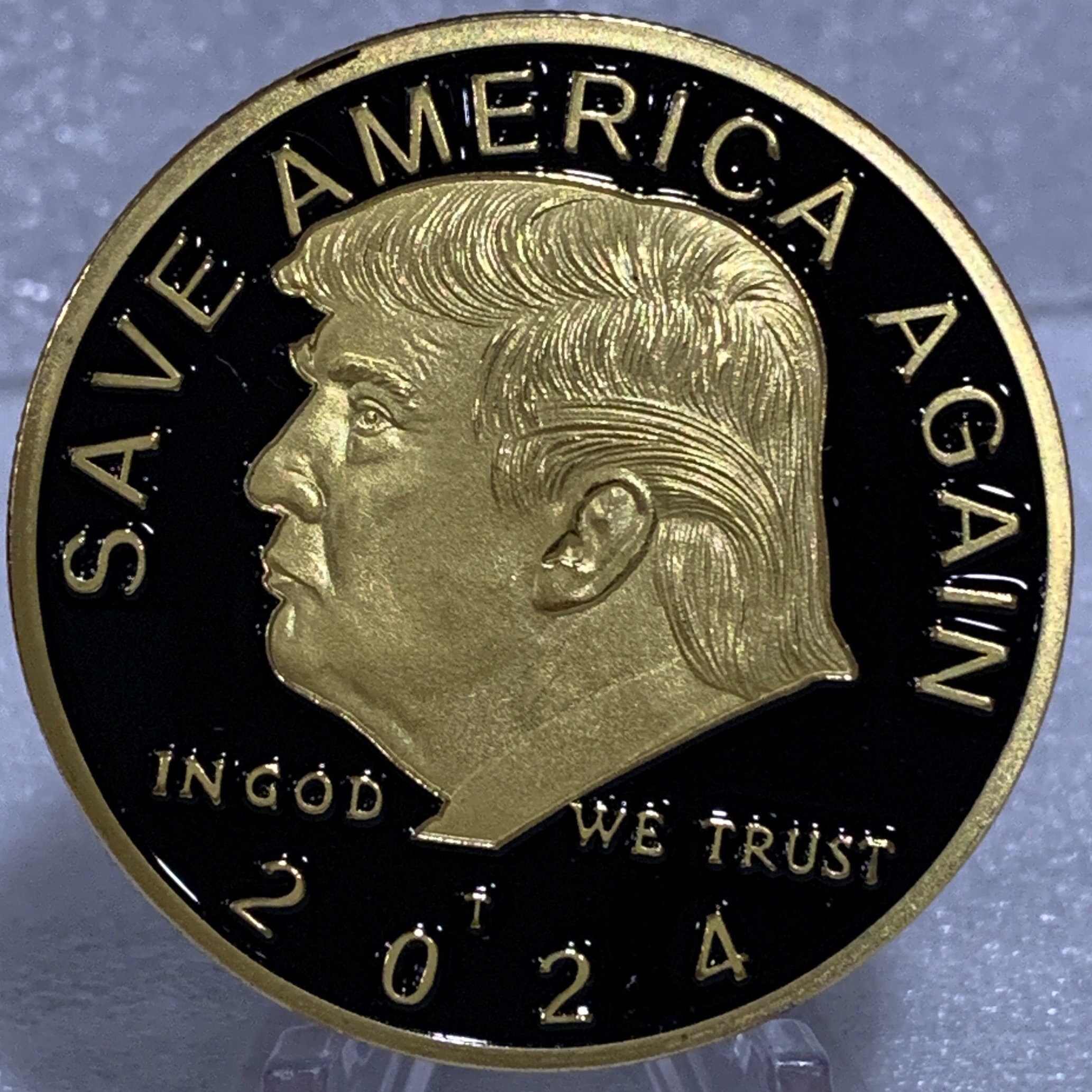 2024年トランプ「アメリカを再び救え」コイン。第45代アメリカ合衆国 