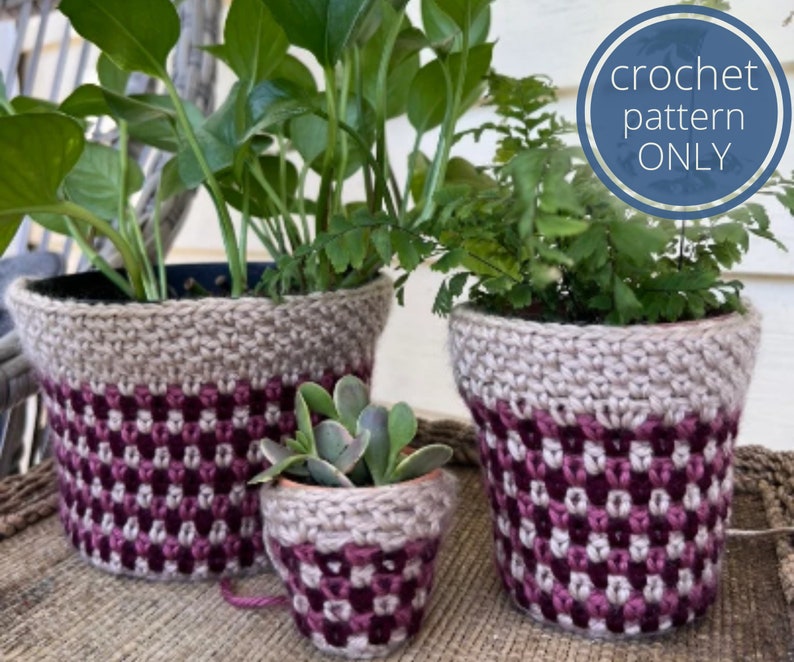 PDF Plant Pot Cover Crochet Pattern using Striped Moss Stitch Crochet. Easy Indoor plant pot cozy pattern that's beginner-friendly image 1