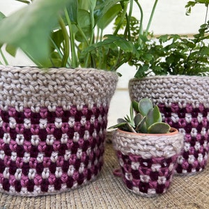 PDF Plant Pot Cover Crochet Pattern using Striped Moss Stitch Crochet. Easy Indoor plant pot cozy pattern that's beginner-friendly image 7