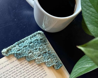 C2C Corner Bookmark Crochet Pattern - Easy Project for Book Lovers and Crocheters