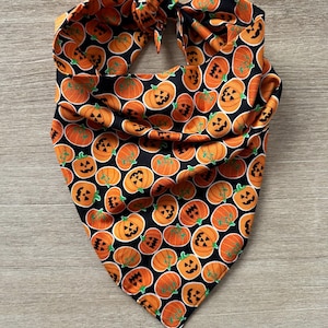 Pumpkin Jack 'o' Lantern Dog Bandana: Fall Cotton Tie