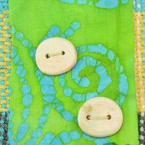 Buttons, ceramic buttons, set of two, white and peach, sewing buttons, clay buttons, pottery