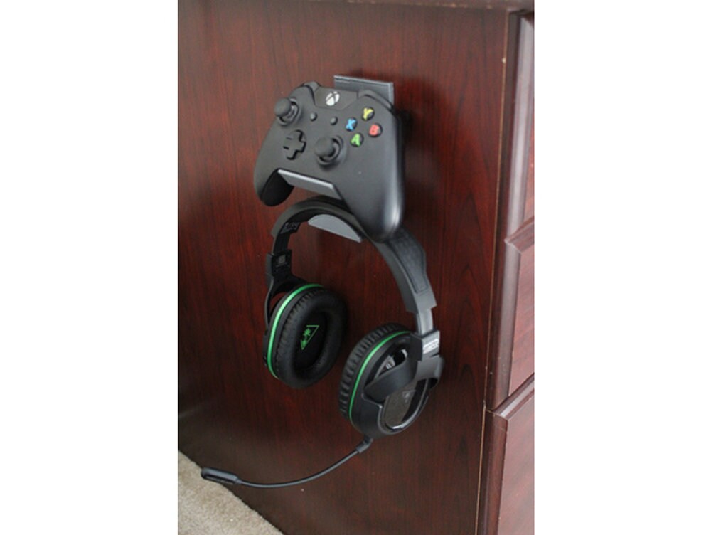 Microsoft Xbox One Controller \u0026 Headset 