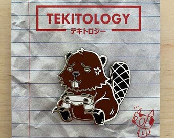 Broche de esmalte do castor gamer irritado
