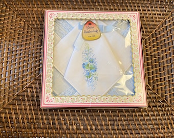 Vintage Cotton and Lace Flower Embroidered Handkerchief Set