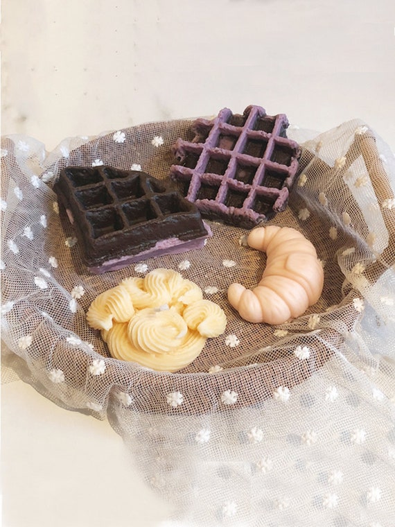 Handmade Chocolate And Candy Mold Silicone Small Love Candy - Temu