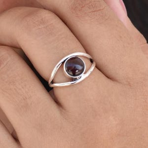 Ring rode granaat, 925 sterlingzilver, designerring, ronde stenen ring, natuurlijke edelsteen, handgemaakte ring, boho-ring, huwelijkscadeau, uitverkoop