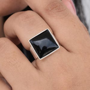 Natürlicher Schwarzer Onyx Ring, Silberring, Breiter Bandring, Edelstein Ring, Heilstein Ring, Handgemachte Ringe, Statement Ring, Geschenke