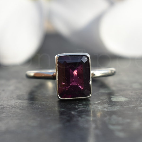 Rhodolite Garnet Ring, Pink Garnet Ring, Garnet Jewelry, 925 Silver Ring, Gemstone Ring, Gift for Her, Boho Ring, Dainty Ring, Christmas