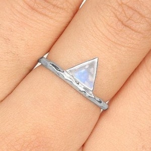 Moonstone Dainty Ring, 925 Silver Ring, Natural Gemstone, Triangle Stone Ring, Lovers Ring, Made For Her, Hammered band, Gift Ring, Flashy