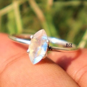 Natural Rainbow Moonstone , 925 Sterling Silver Ring , Rainbow Moonstone Ring , Birthstone Ring , White Moonstone Ring, Wedding Ring