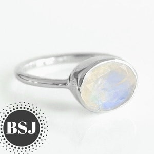 Ovale regenboog maansteenring, eenvoudige bandring, 925 sterlingzilver, gratis verzending, witte kleur steen, edelsteensieraden, cadeau voor haar sieraden