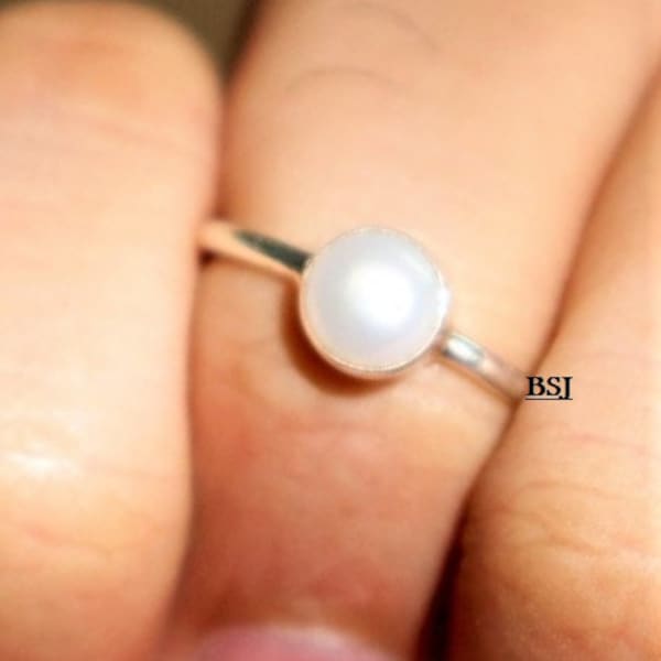 White Pearl Ring, Round Pearl Ring, 925 Silver Pearl Ring, Dainty Pearl Ring, Stacking Ring, Gift for her, Handmade Silver Ring, Christmas