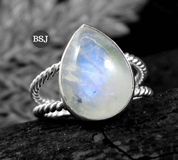 Round Labradorite Rope Twist Band Ring Sterling Silver Round Labradorite Rope Twist Band Ring Sterling Silver