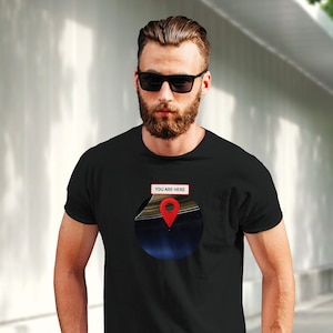 Du bist hier: Pale Blue Dot, NASA Cassini, Saturn — Kurzärmeliges Unisex-T-Shirt, Space-T-Shirt