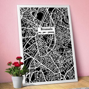 Bruxelles, affiche du plan de la ville dessinée à la main — Art urbain moderne noir et blanc, impression pour les amateurs de voyage et décoration murale minimaliste, affiche de la ville noire