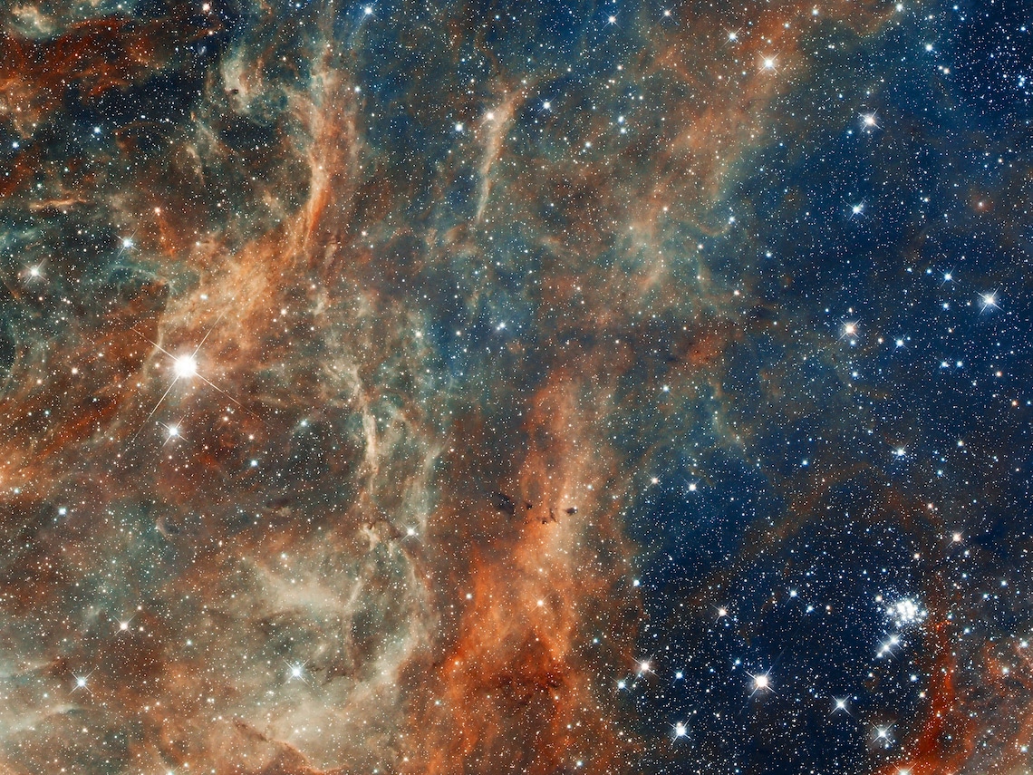 Star Factory 30 Doradus NASA Hubble Space Telescope Poster | Etsy