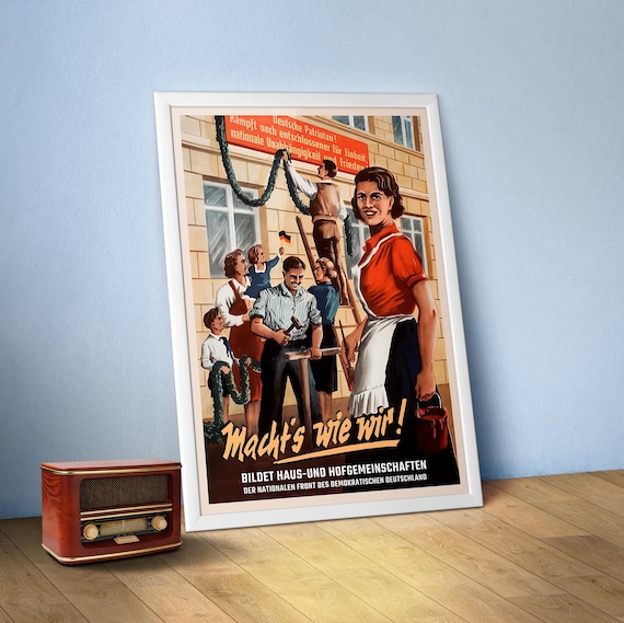Macht's wie wir! - Kollektive Aufbaustimmung. GDR/DDR 1965 — Soviet vintage poster. Soviet retro art, propaganda poster