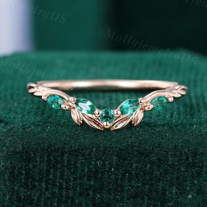 Marquise cut emerald wedding band Curved rose gold wedding ring Art deco matching leaf ring Stacking botanical ring Antique vine bridal ring