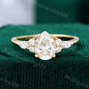 Pear shaped Moissanite engagement ring vintage Unique Cluster yellow gold engagement ring woman Marquise diamond ring wedding Promise ring