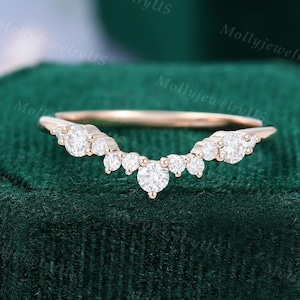 Fede nuziale curva vintage in moissanite, fede nuziale in oro rosa unica, fede nuziale da donna con diamanti, anello coordinato impilabile per anniversario, delicata fascia