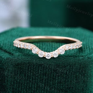 Vintage Moissanite Curved wedding band Unique Rose gold wedding band Diamond Bridal Stacking Matching promise ring Anniversary delicate band